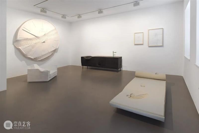艺术家 | 欧文·沃姆 Erwin Wurm 博文精选 Thaddaeus Ropac 欧文 沃姆 Wurm 艺术家 作品 问题 雕塑 概念 日常生活 时代 崇真艺客
